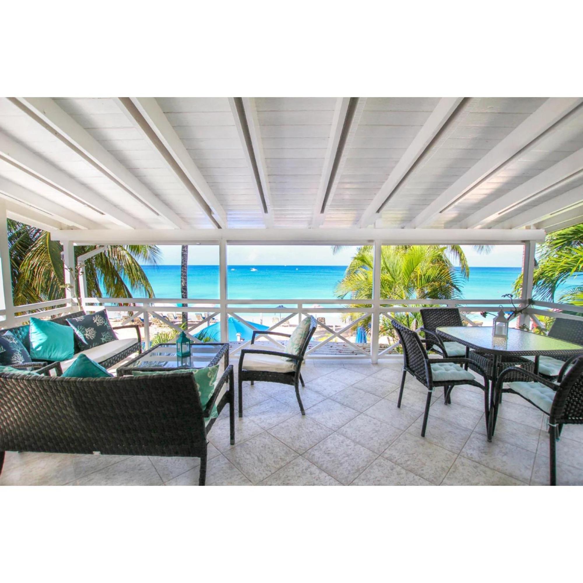 Bora Bora By Blue Sky Luxury Apartment Paynes Bay Room photo